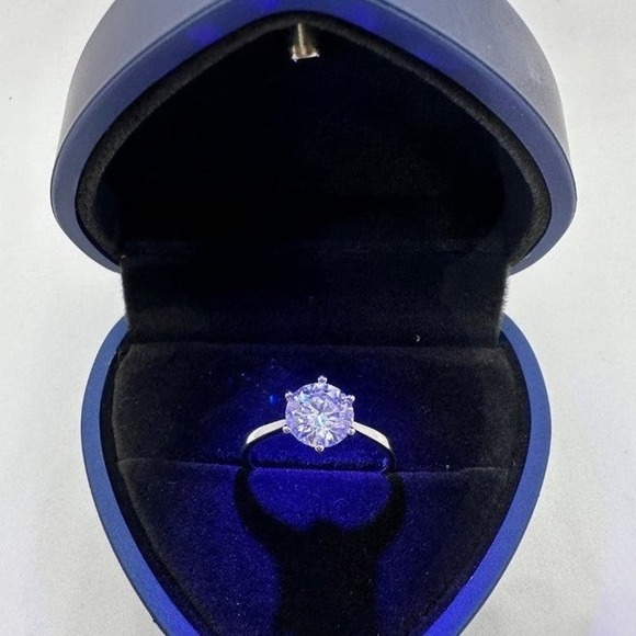 GRA Moissanite Diamond Engagement Ring 6 Prong Wedding S925 2 Ct Size 9 - Picture 2 of 12